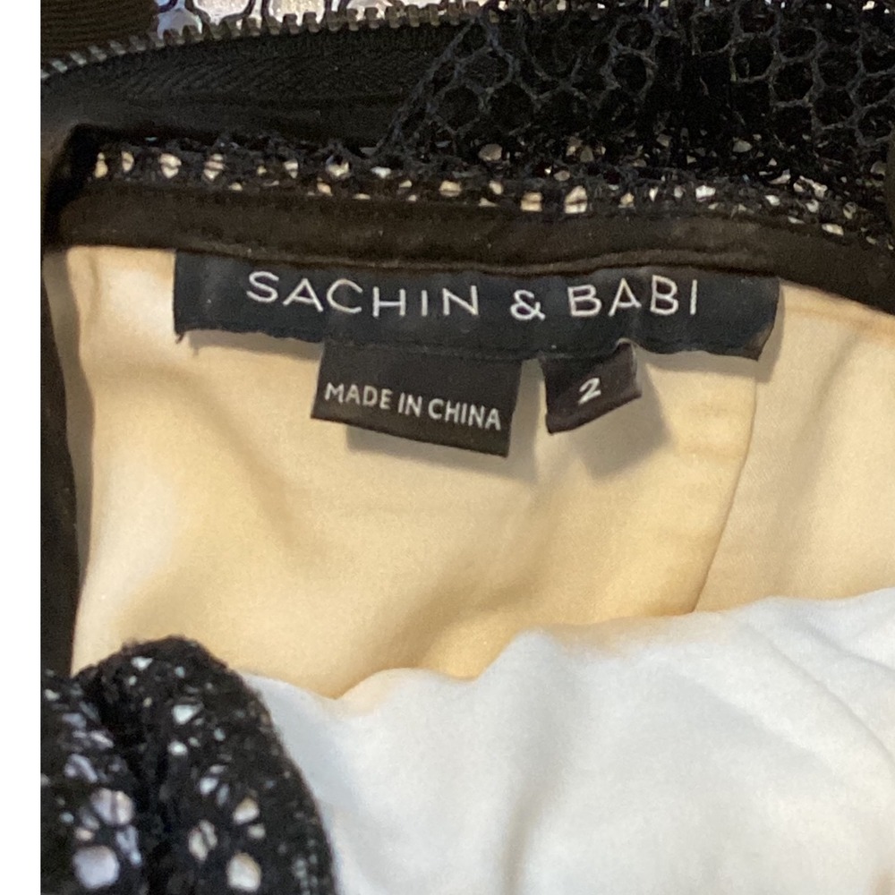 Sachin & Babi Mesh-Inset Sheath Dress – Size‎ 2, Nylon/Spandex Blend - Picture 3 of 9